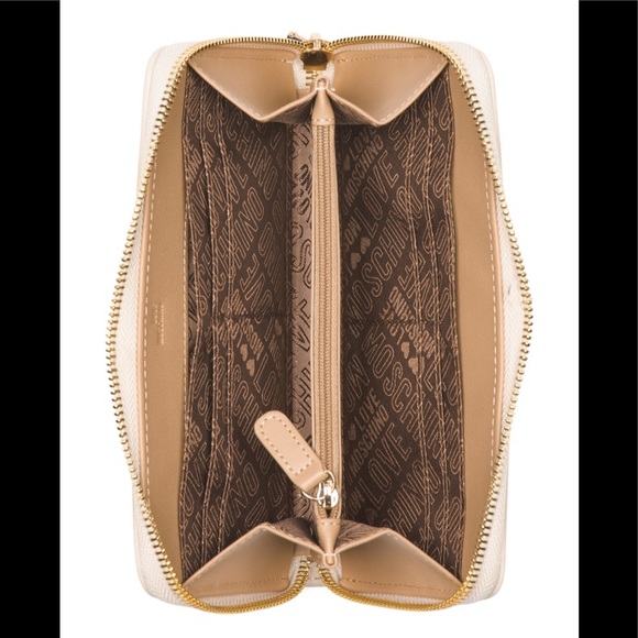 LOVE MOSCHINO Heart Embossed Large Zip Around Wallet - Picture 3 of 3